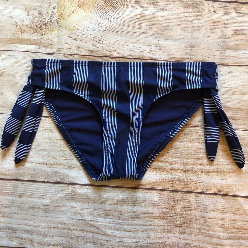 NWOT Splendid Striped‎ Bikini Bottom